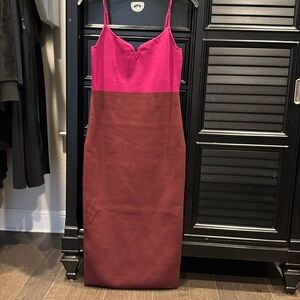 EUC Express Body Contour Color Block V-Wire Strappy Midi Sweater Dress, Medium